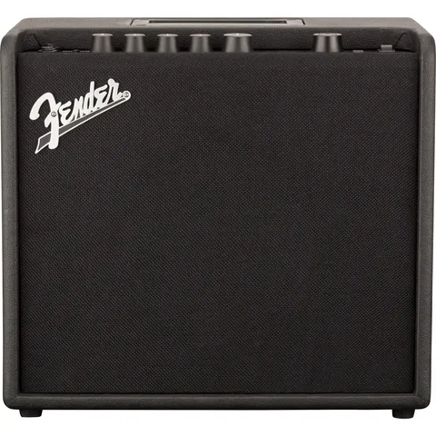 Fender Mustang LT25 front view
